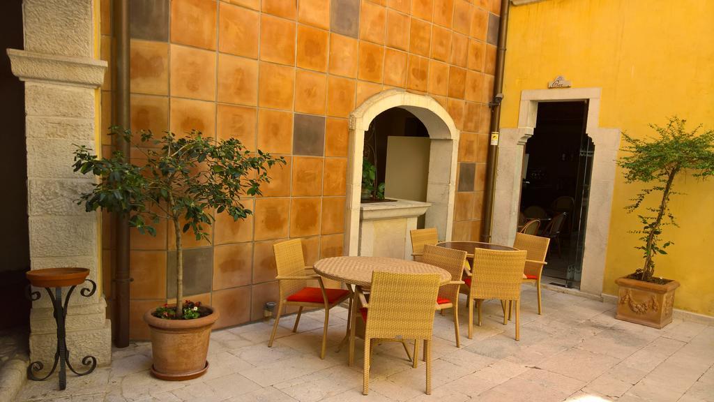 מלון Teggiano Antichi Feudi Dimora D'Epoca מראה חיצוני תמונה